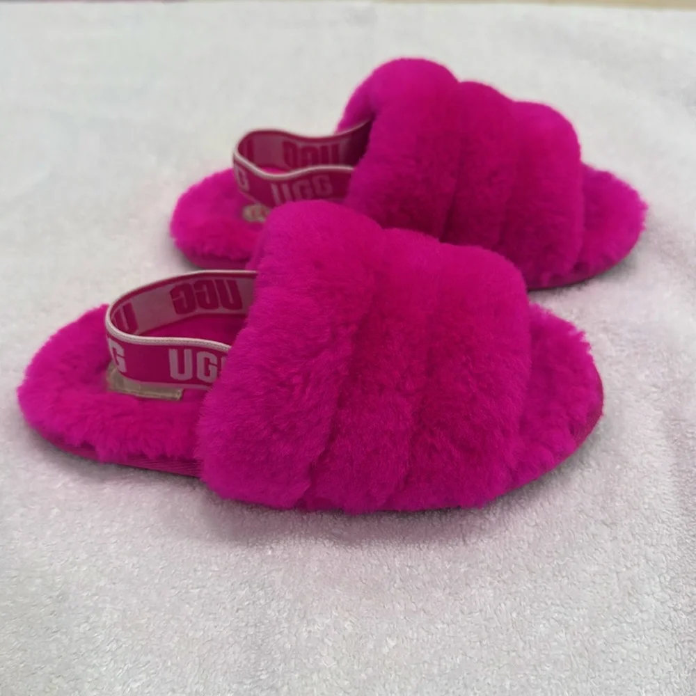 UGG - Kids Pink Fluff Yeah Shearling Slides - Size: US 11